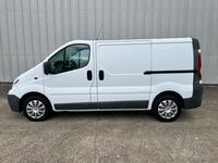 VAUXHALL VIVARO