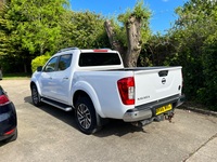 NISSAN NAVARA