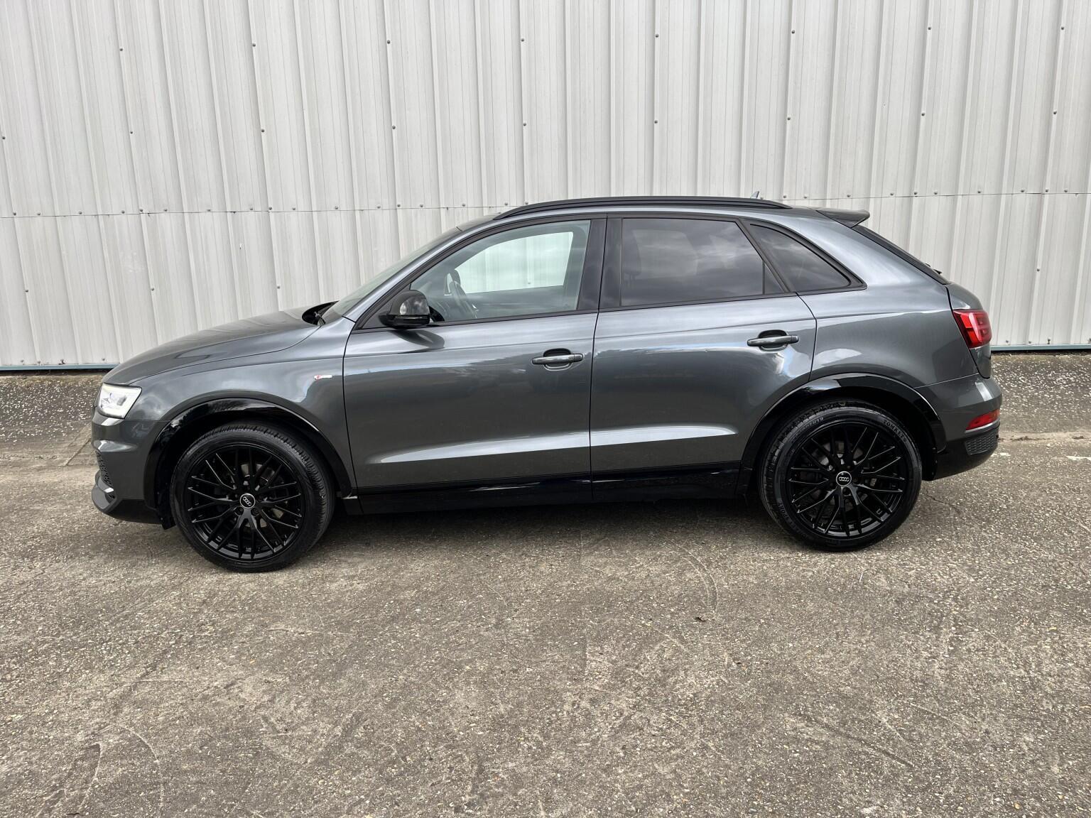 Audi Q3 1.4 TFSI CoD Black Edition Manual