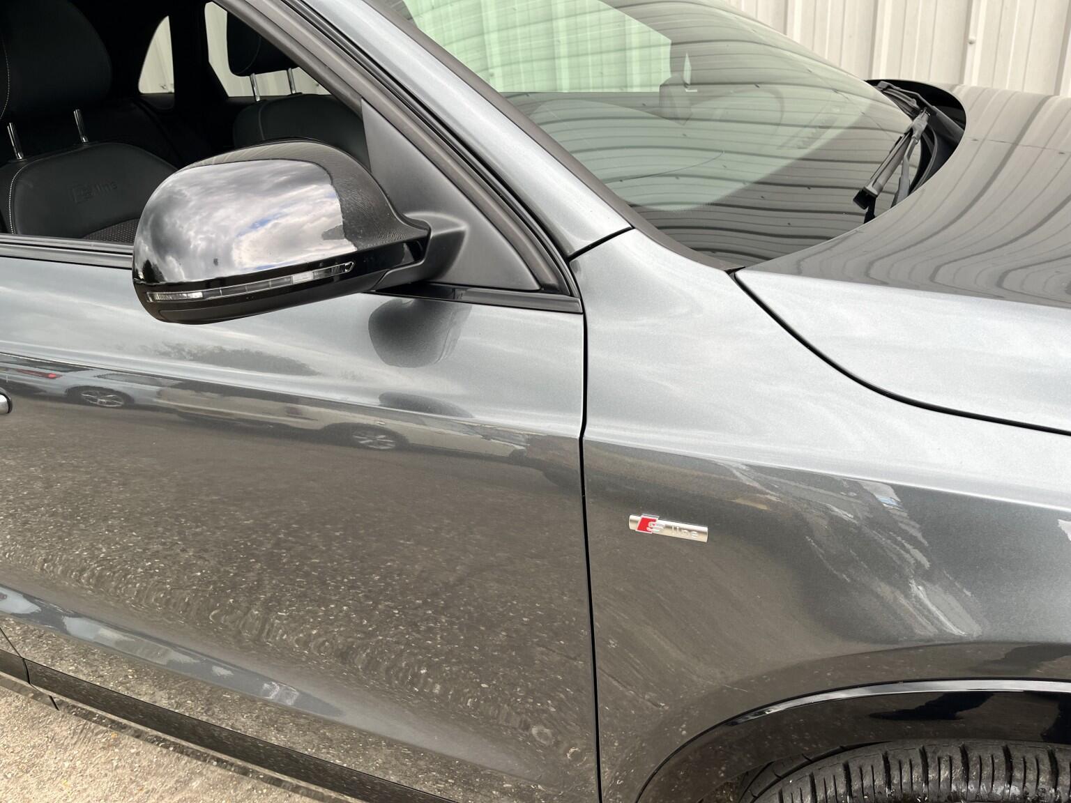 Audi Q3 1.4 TFSI CoD Black Edition Manual