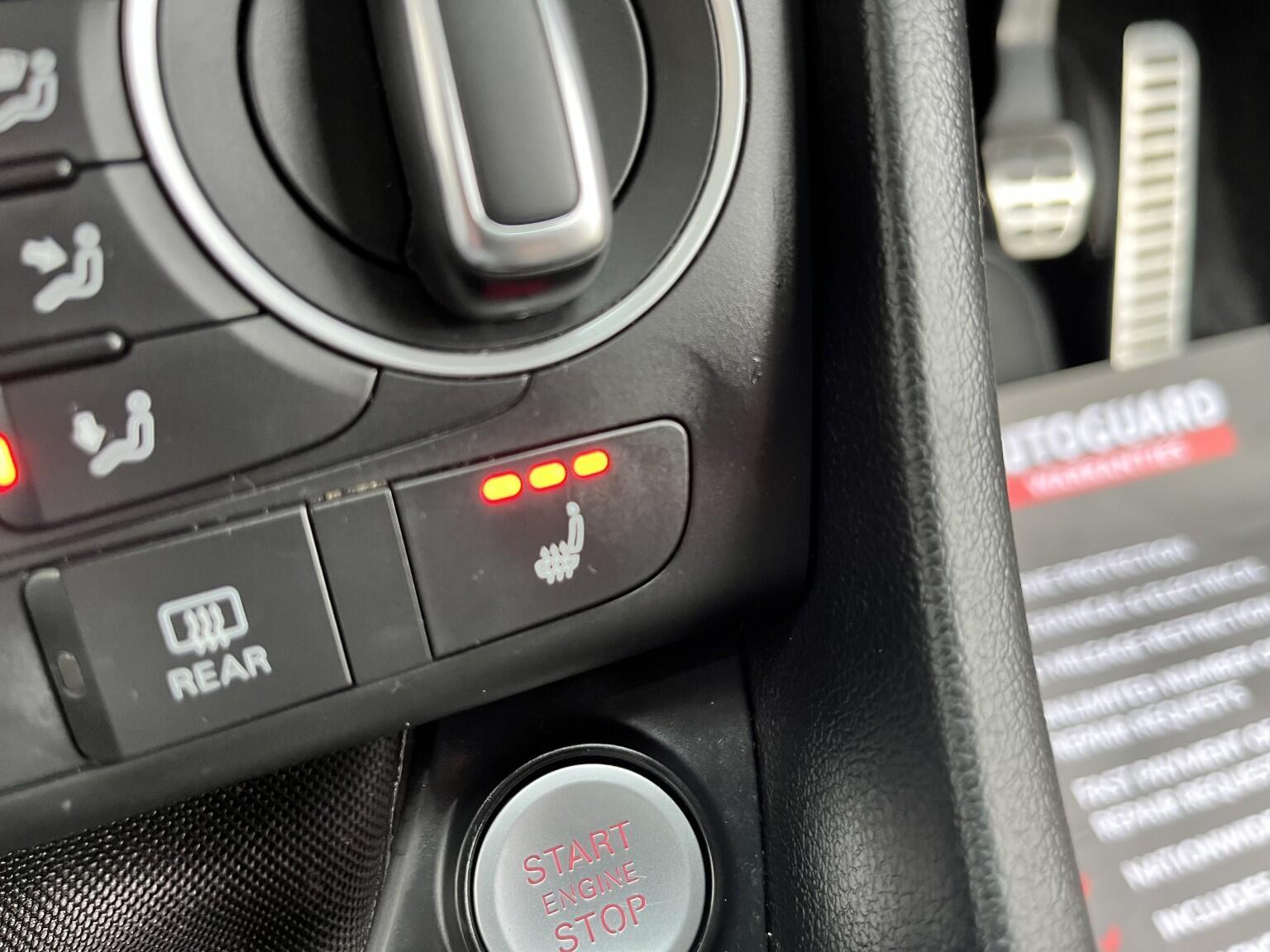 Audi Q3 1.4 TFSI CoD Black Edition Manual