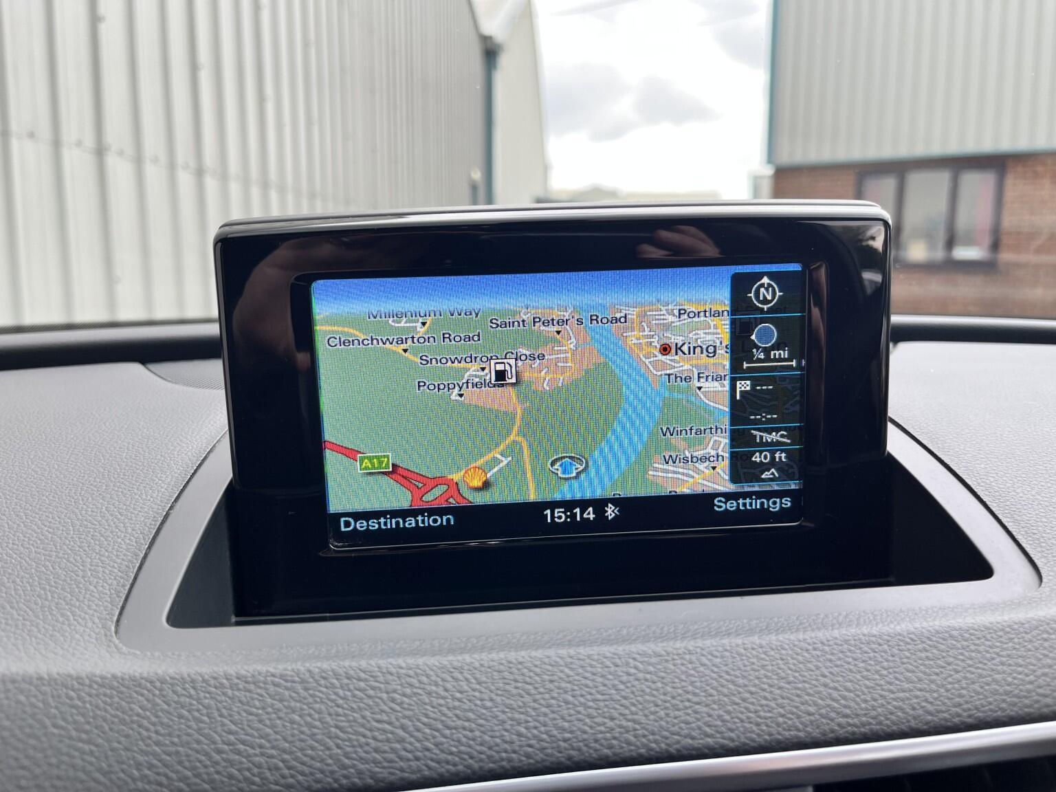 Audi Q3 1.4 TFSI CoD Black Edition Manual