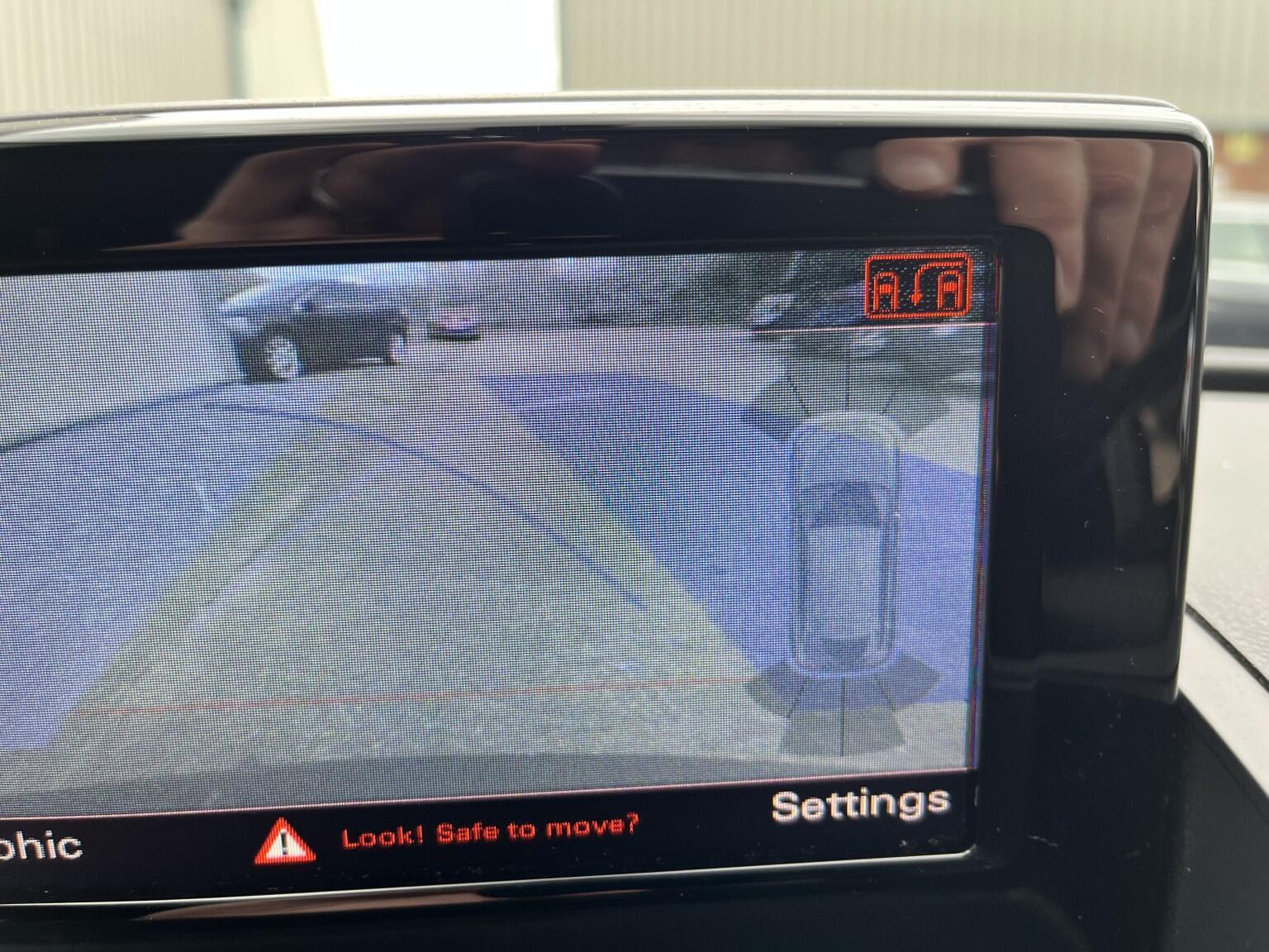 Audi Q3 1.4 TFSI CoD Black Edition Manual