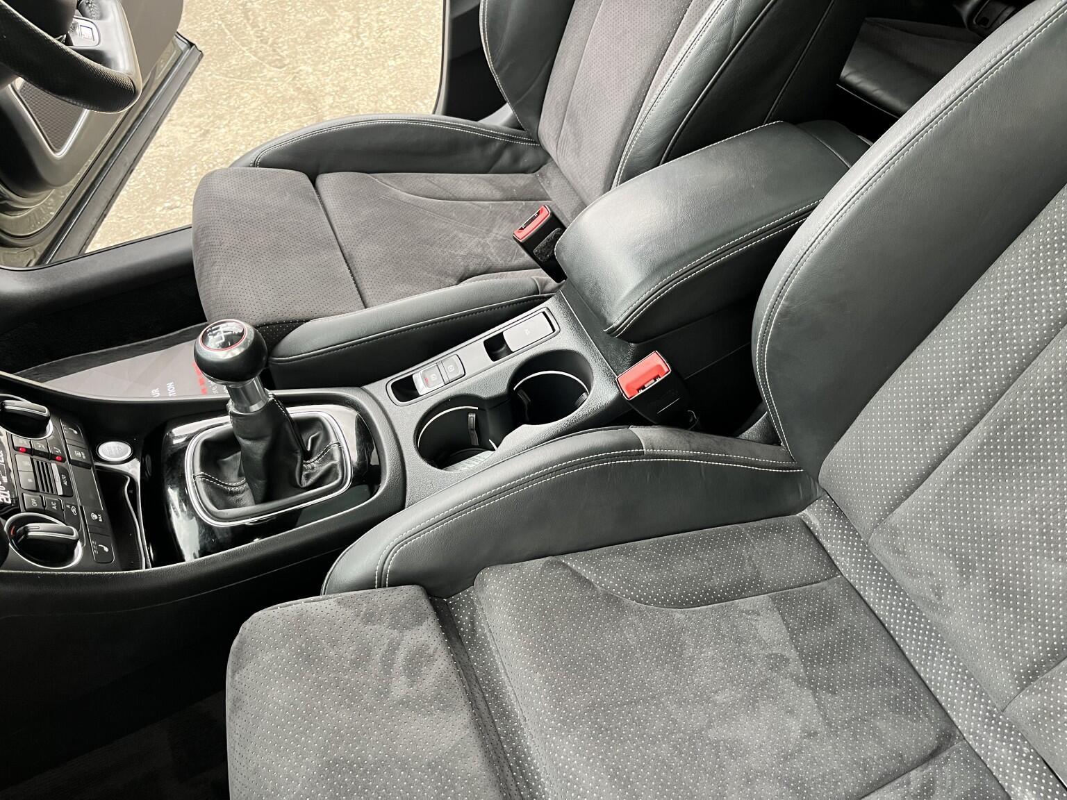 Audi Q3 1.4 TFSI CoD Black Edition Manual