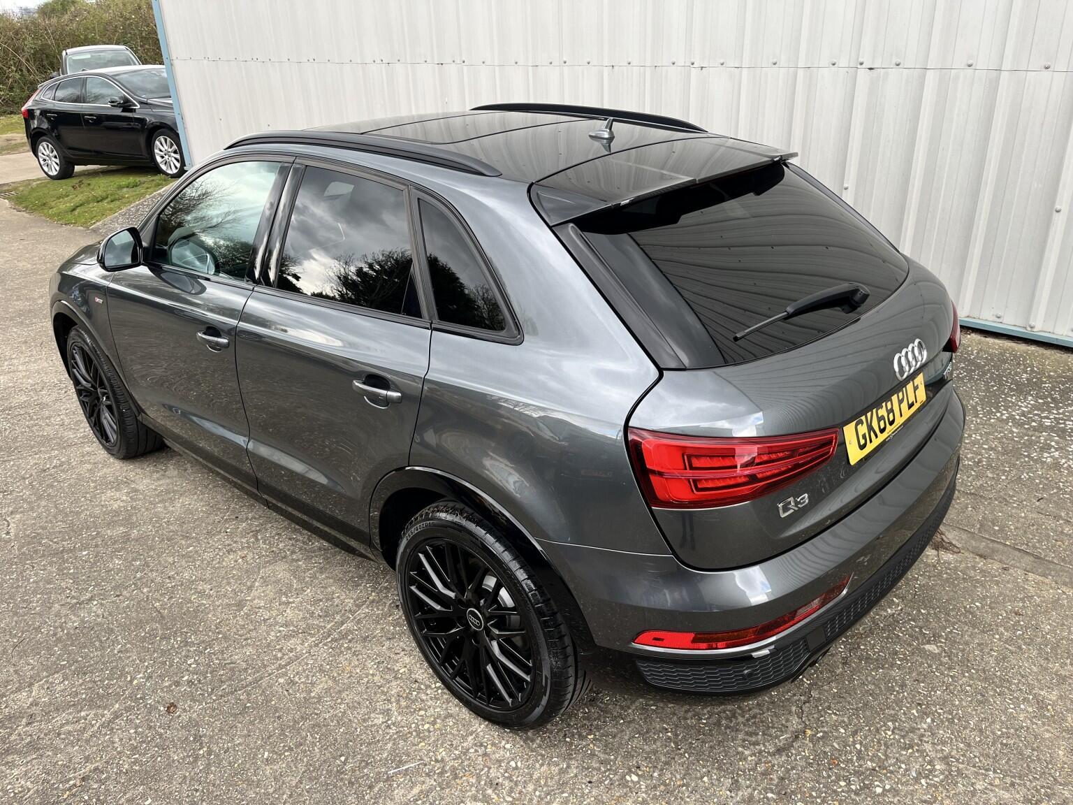 Audi Q3 1.4 TFSI CoD Black Edition Manual