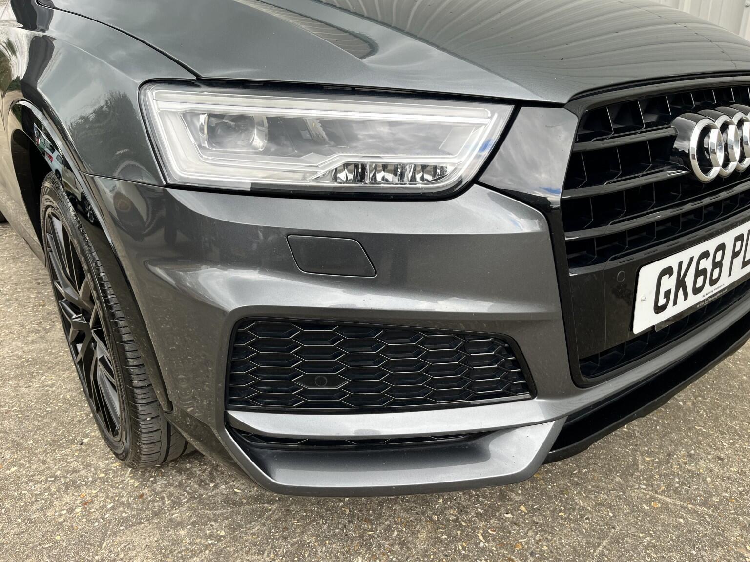 Audi Q3 1.4 TFSI CoD Black Edition Manual