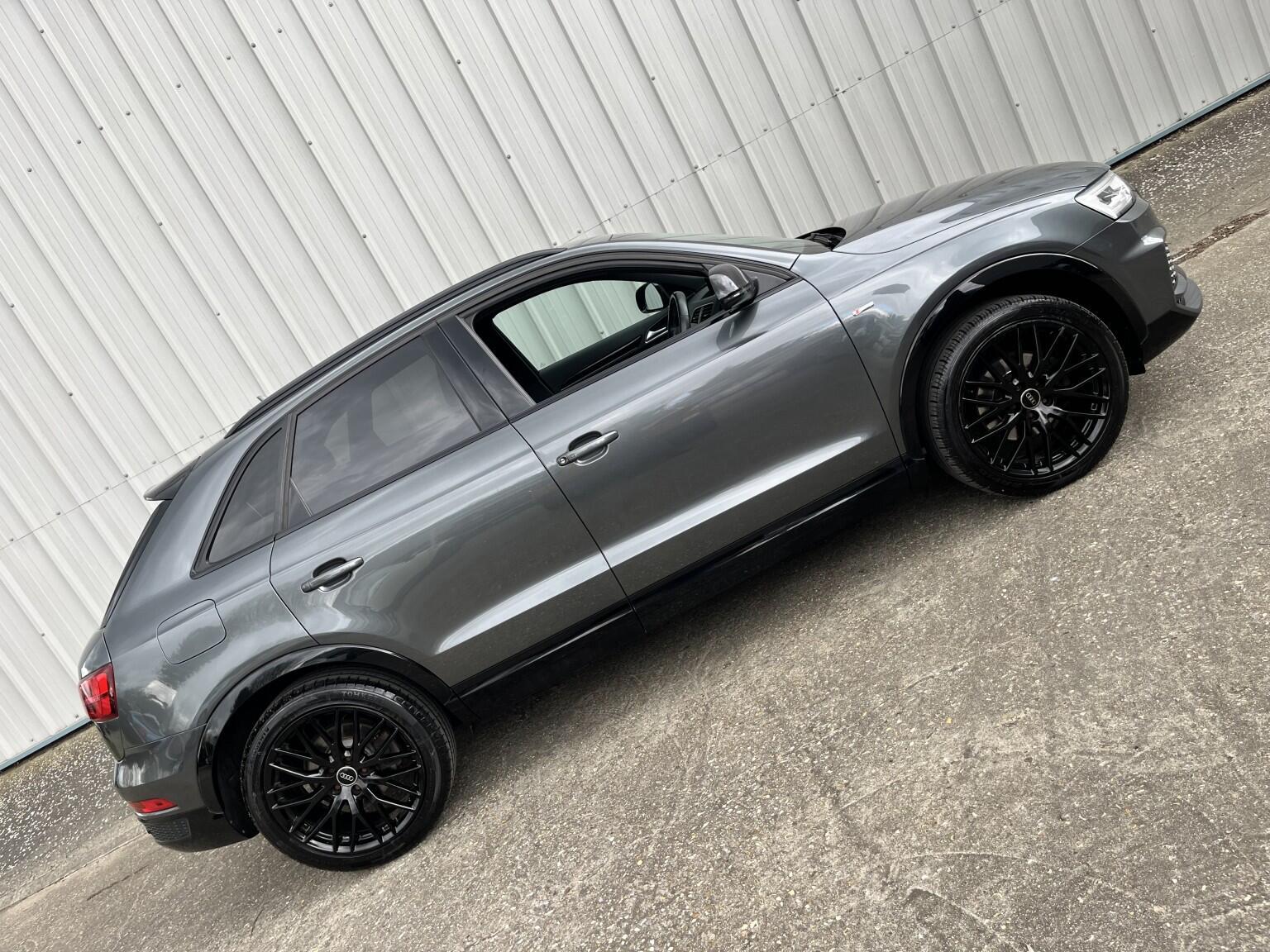 Audi Q3 1.4 TFSI CoD Black Edition Manual