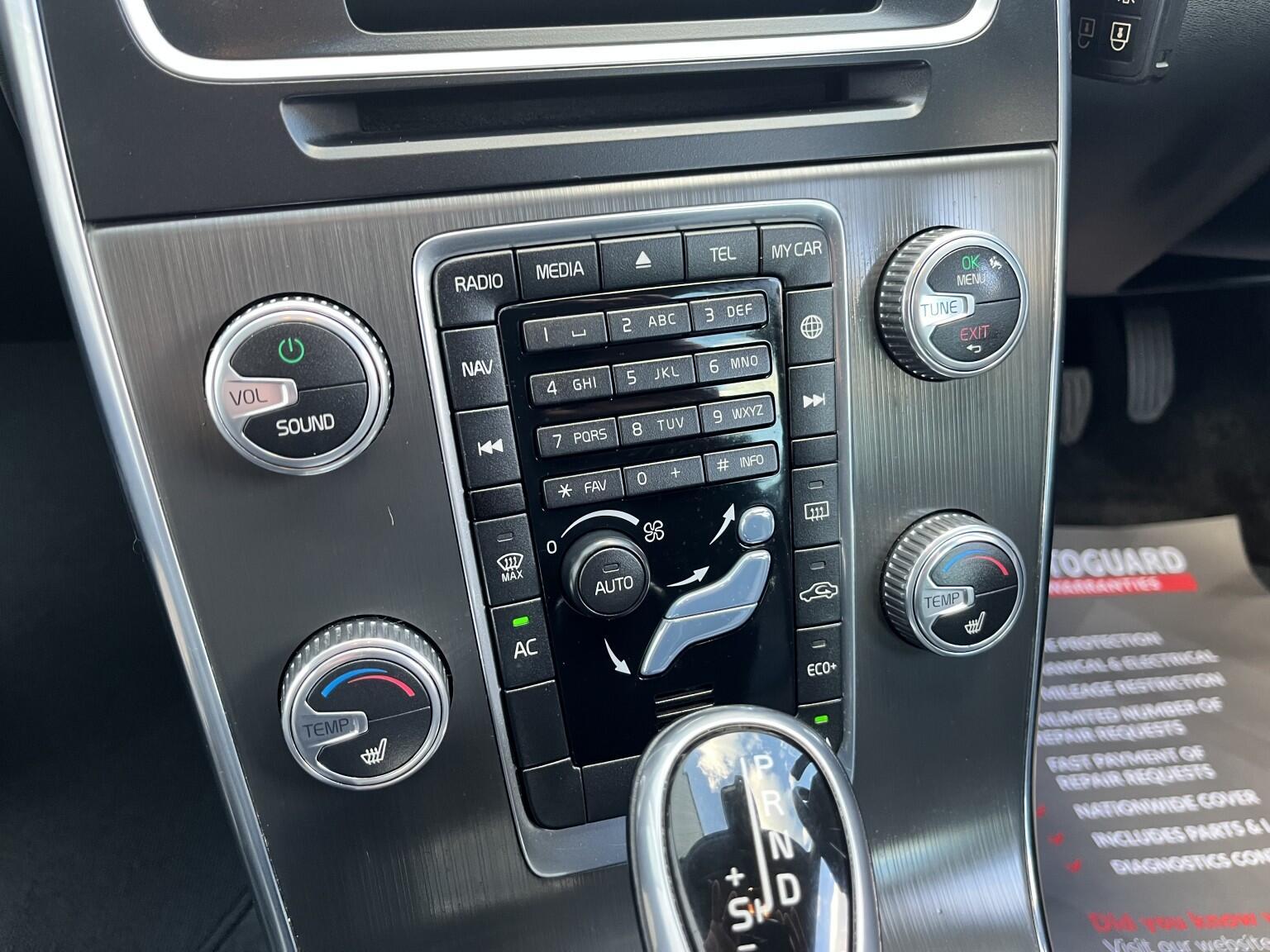 Volvo V60 2.0 SE Lux Nav D4