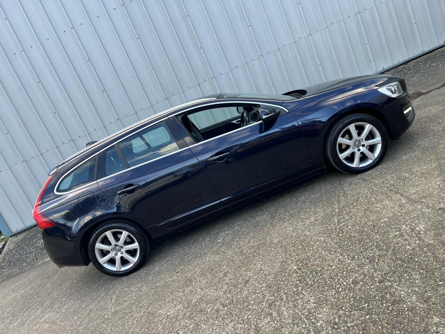 Volvo V60 2.0 SE Lux Nav D4