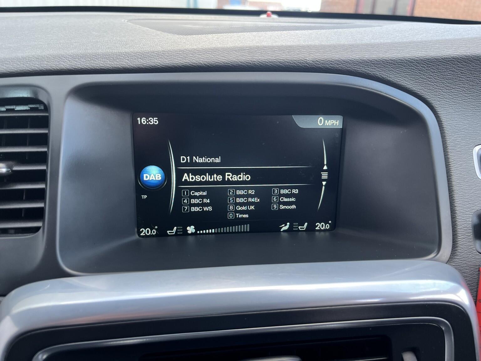 Volvo V60 2.0 SE Lux Nav D4