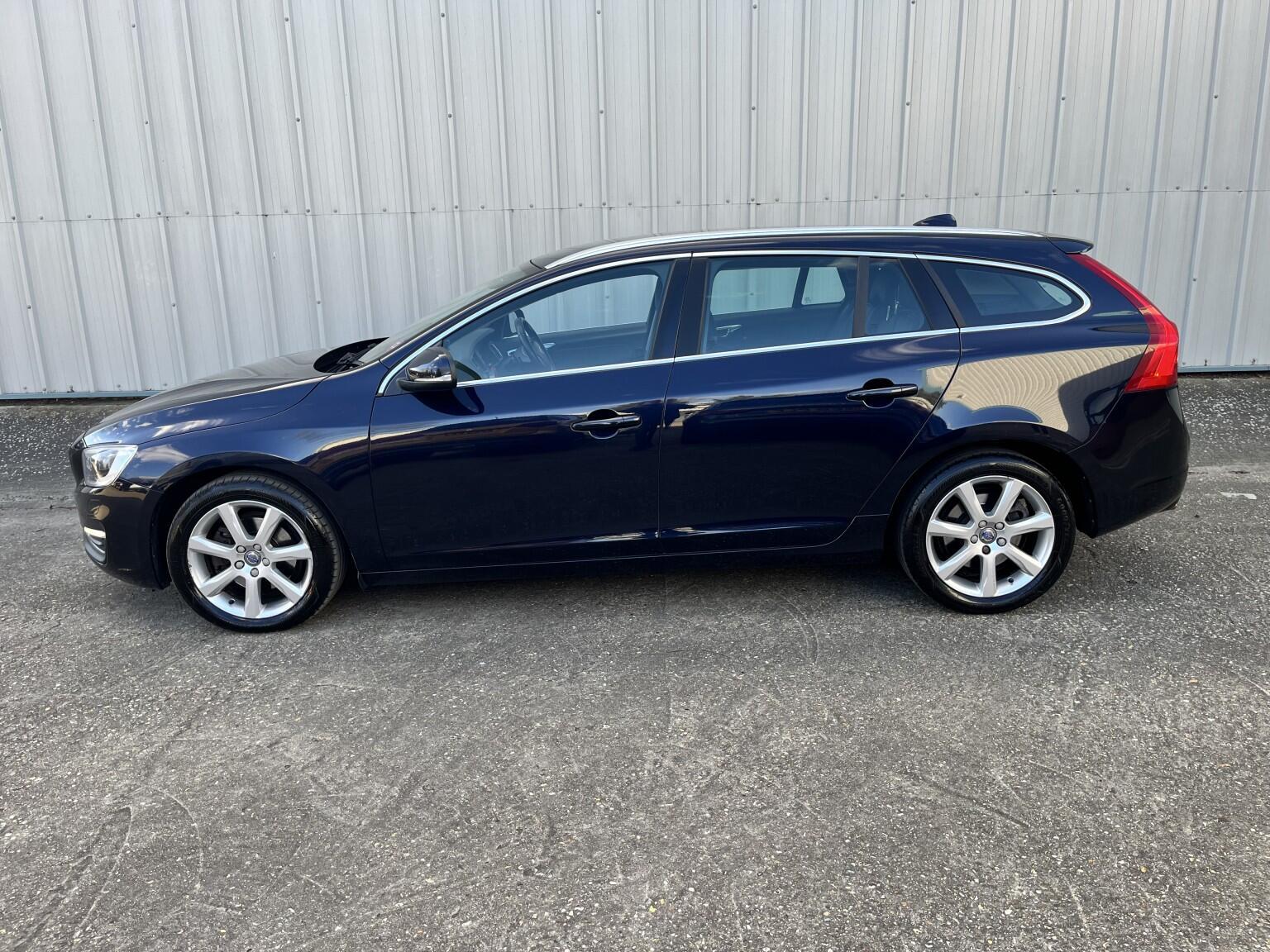 Volvo V60 2.0 SE Lux Nav D4