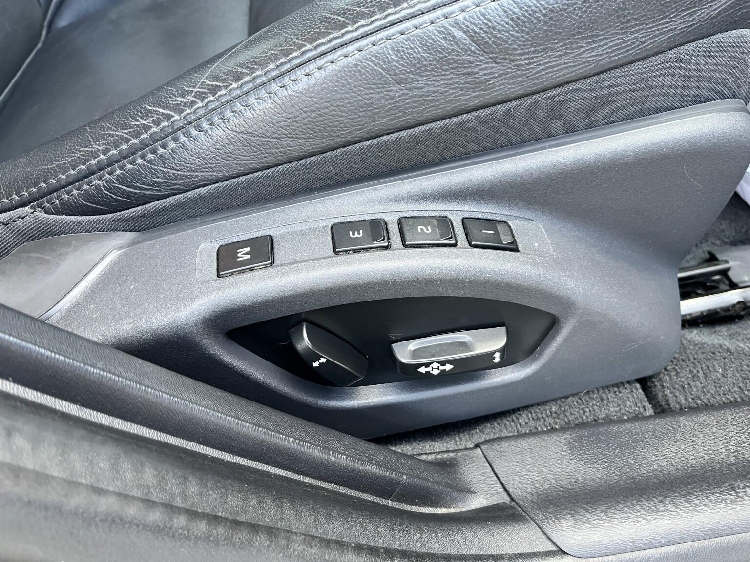 Volvo V60 2.0 SE Lux Nav D4