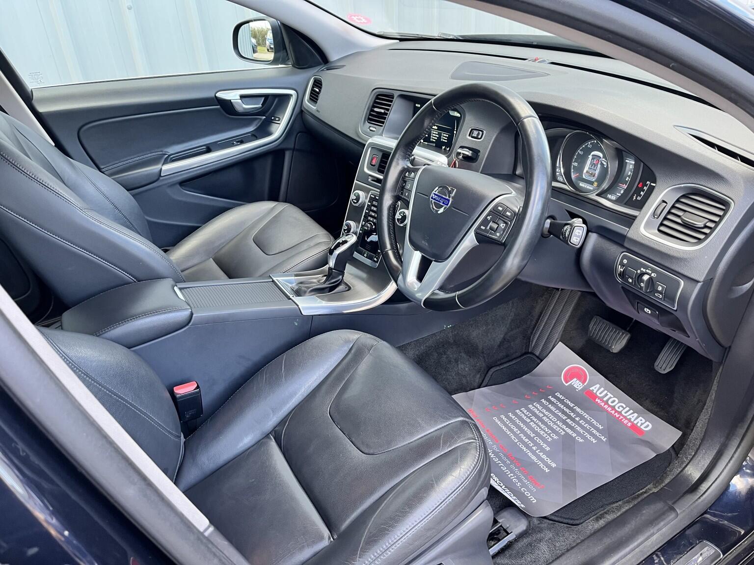 Volvo V60 2.0 SE Lux Nav D4