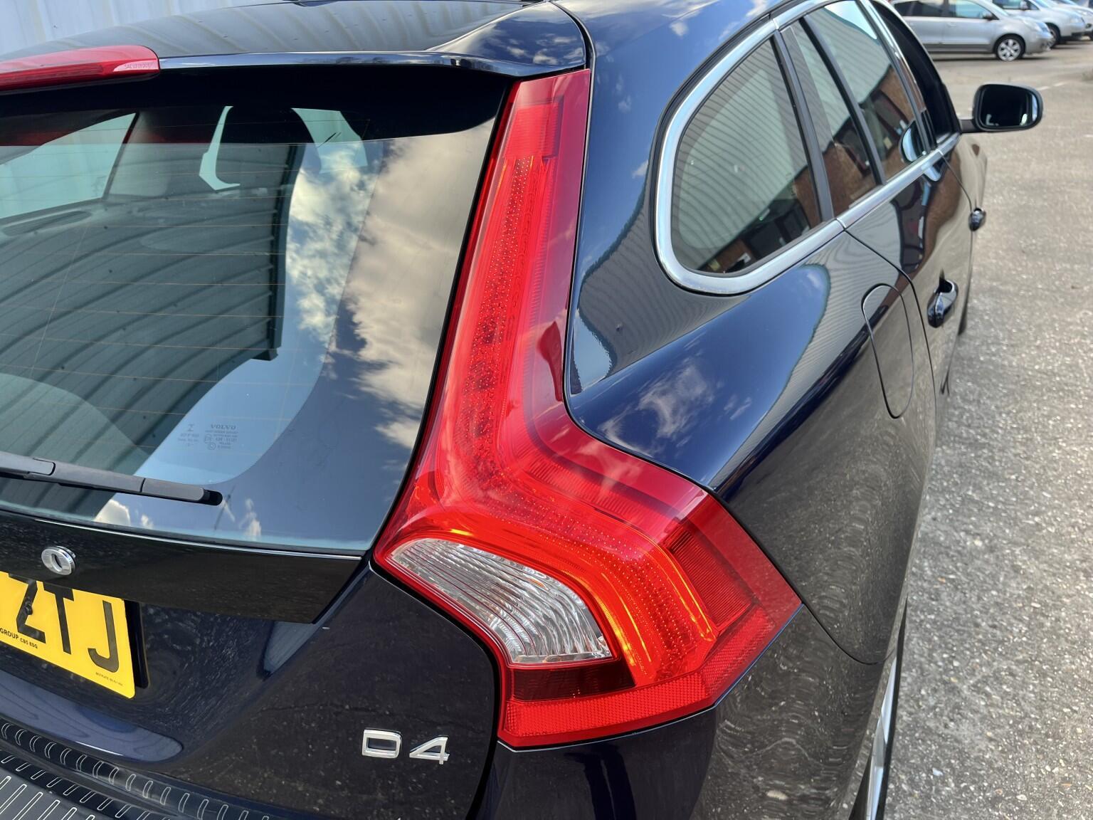 Volvo V60 2.0 SE Lux Nav D4