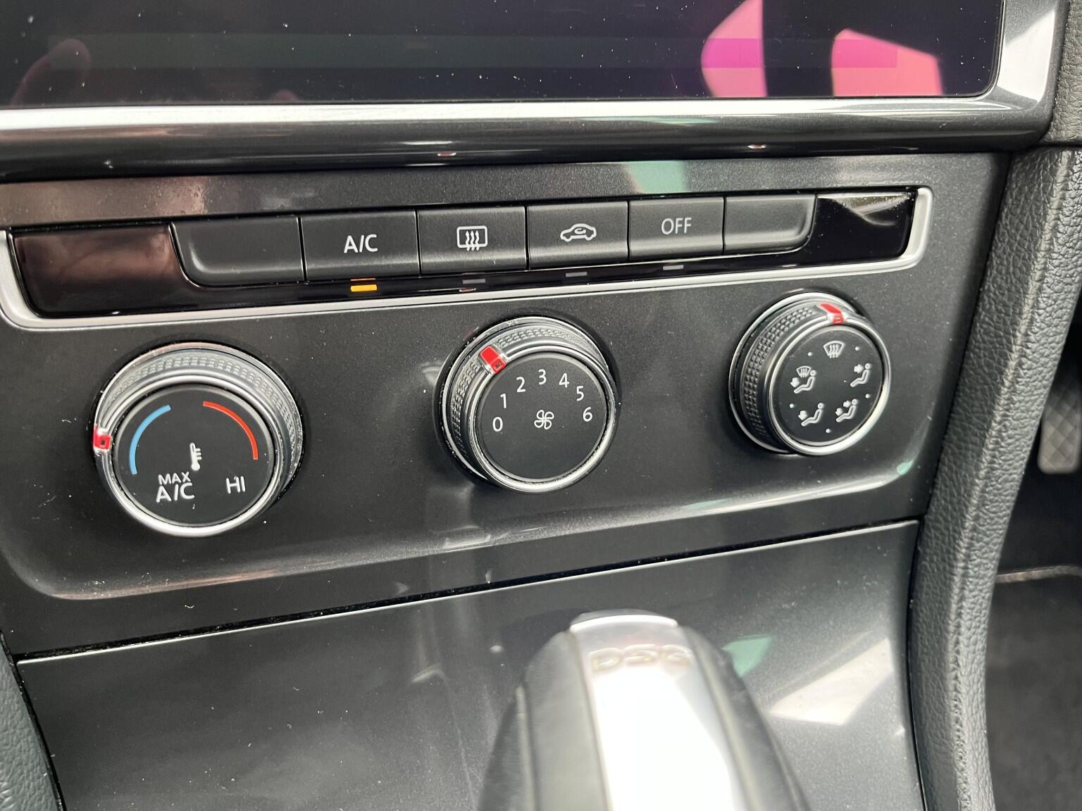 Volkswagen Golf 1.4 TSI BlueMotion Tech SE Nav