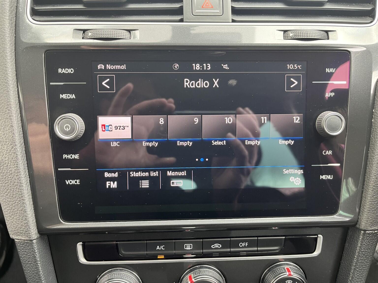 Volkswagen Golf 1.4 TSI BlueMotion Tech SE Nav