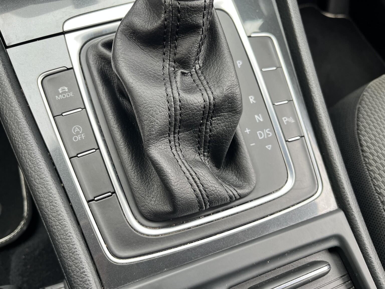 Volkswagen Golf 1.4 TSI BlueMotion Tech SE Nav