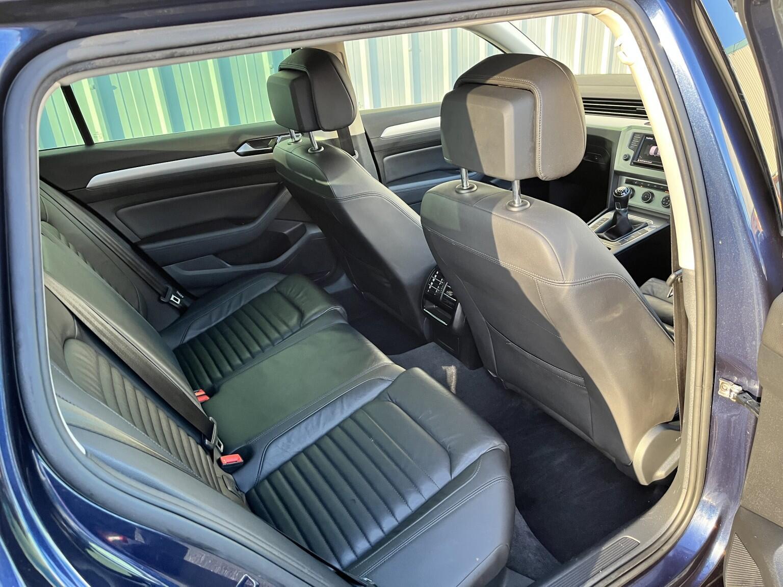 Volkswagen Passat 2.0 TDI SE Business