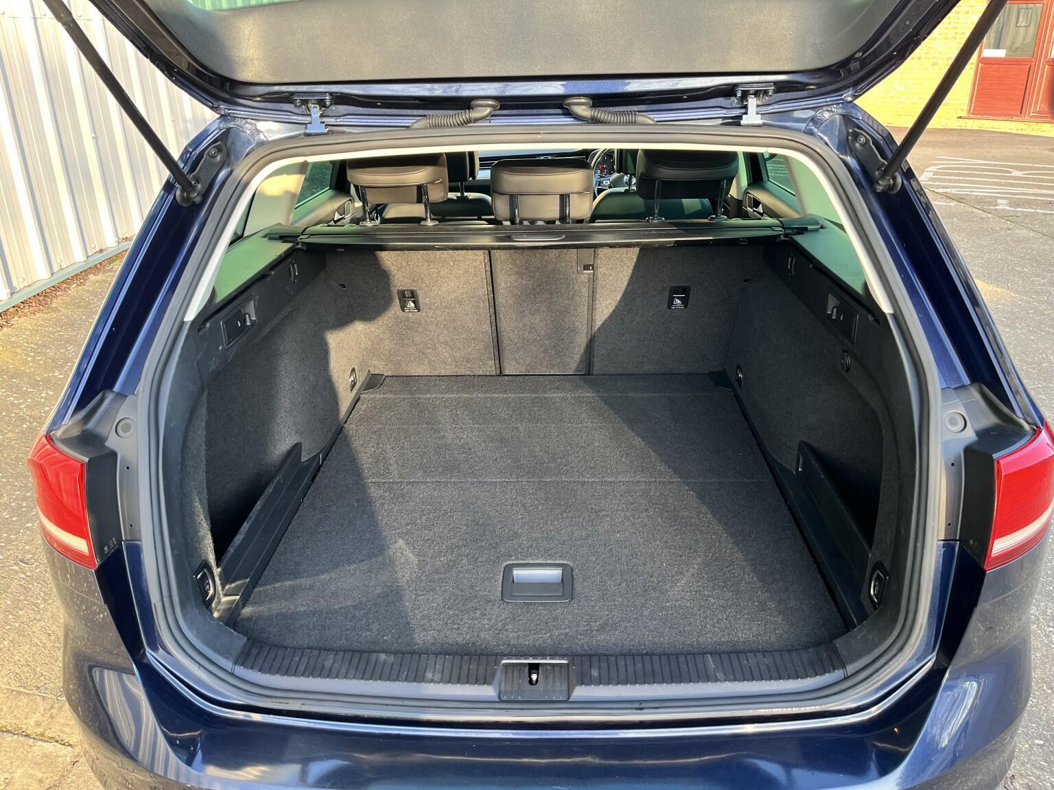 Volkswagen Passat 2.0 TDI SE Business