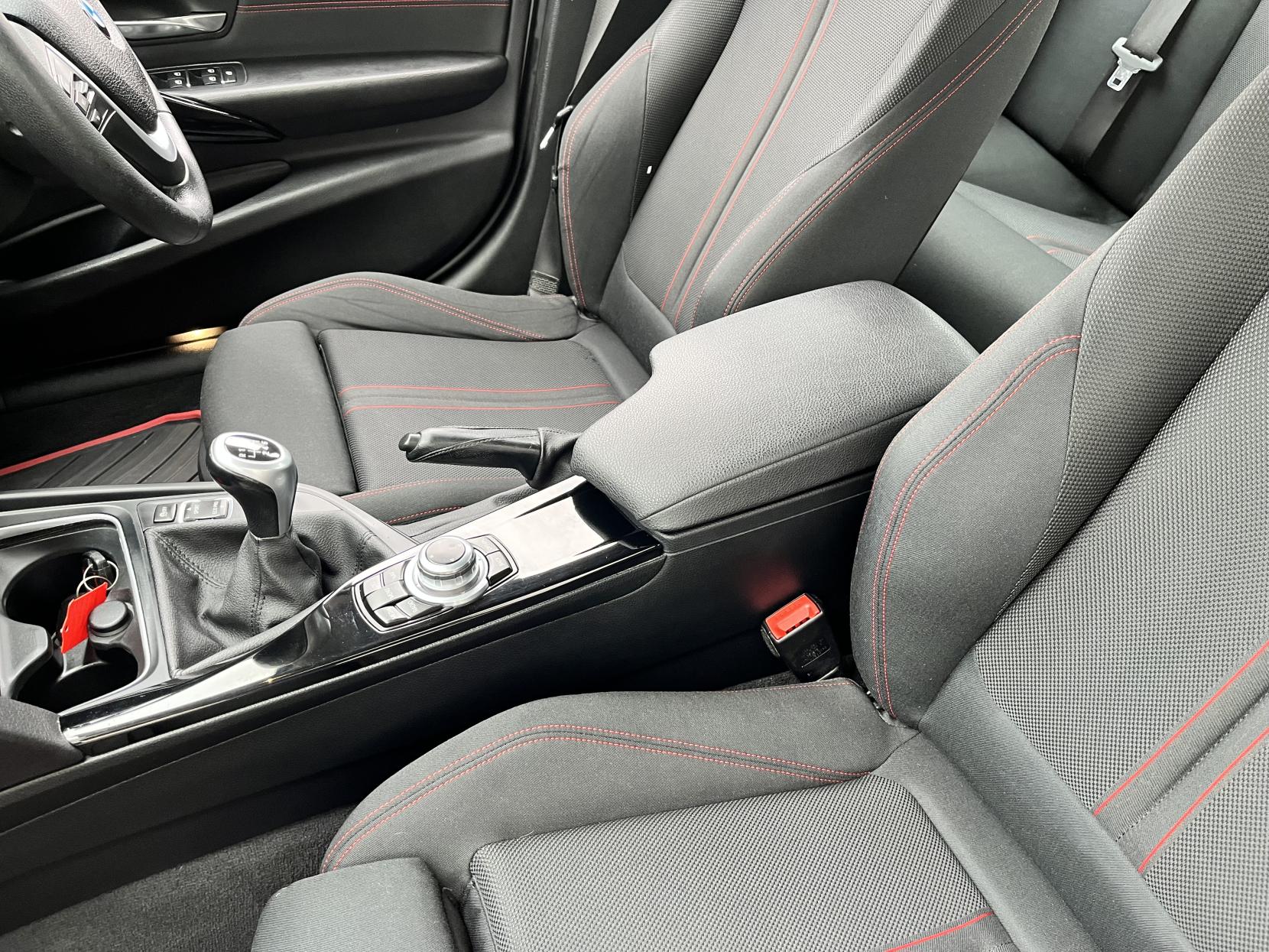 BMW 3 Series 2.0 320i Sport Euro 6 (s/s) 4dr