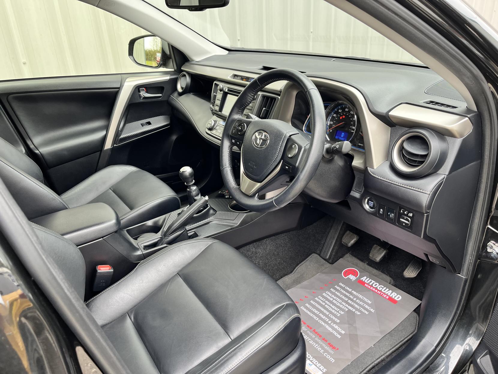 Toyota Rav4 2.0 D-4D Invincible