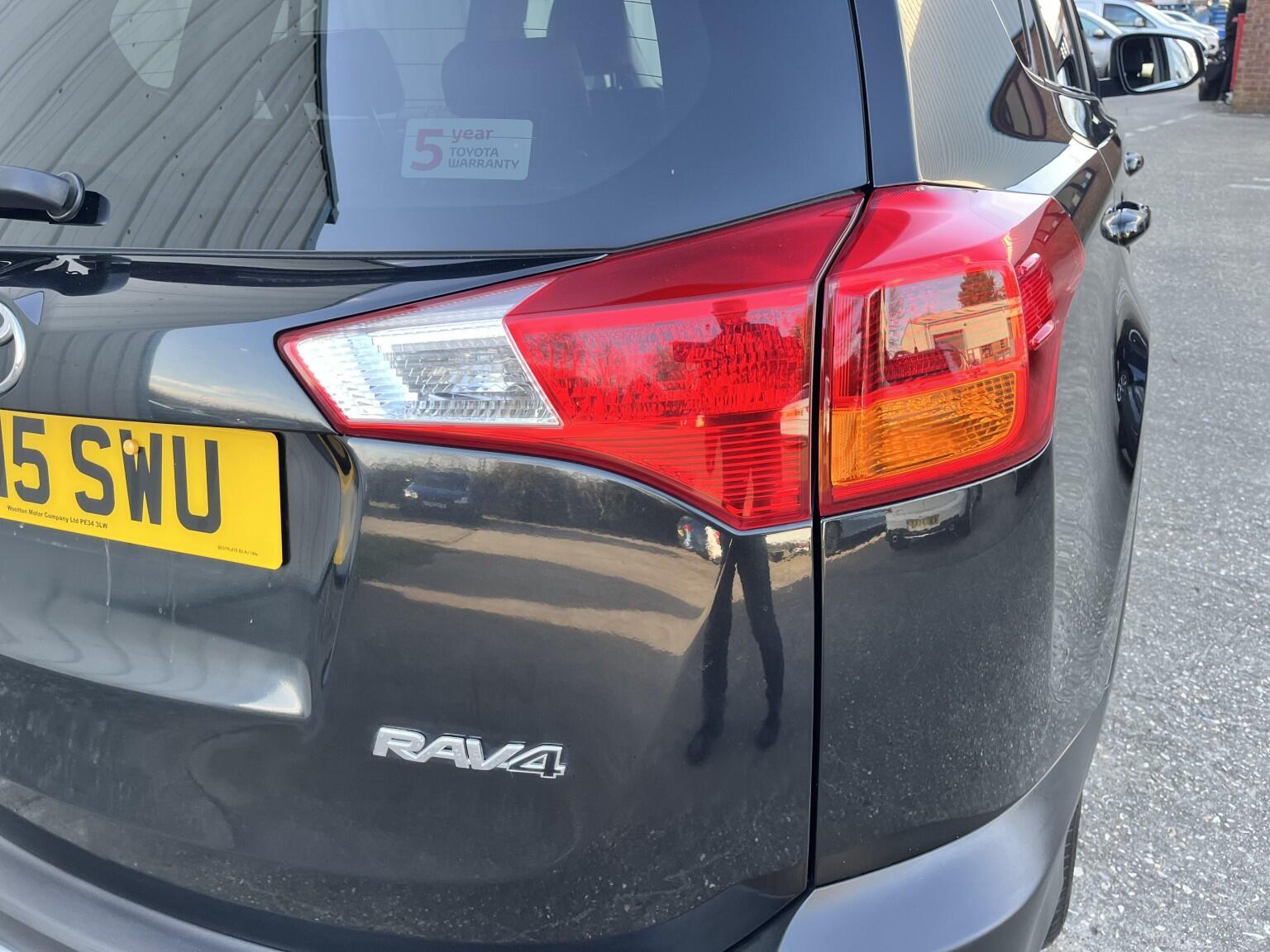 Toyota Rav4 2.0 D-4D Invincible