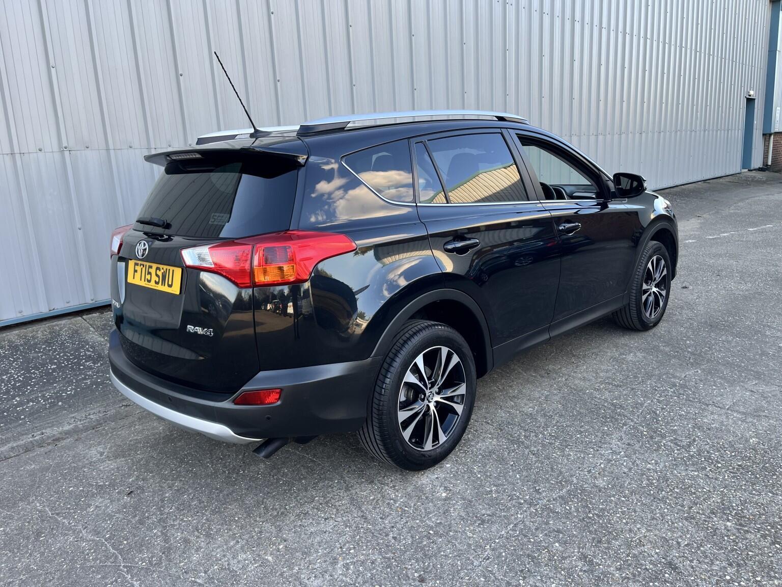 Toyota Rav4 2.0 D-4D Invincible